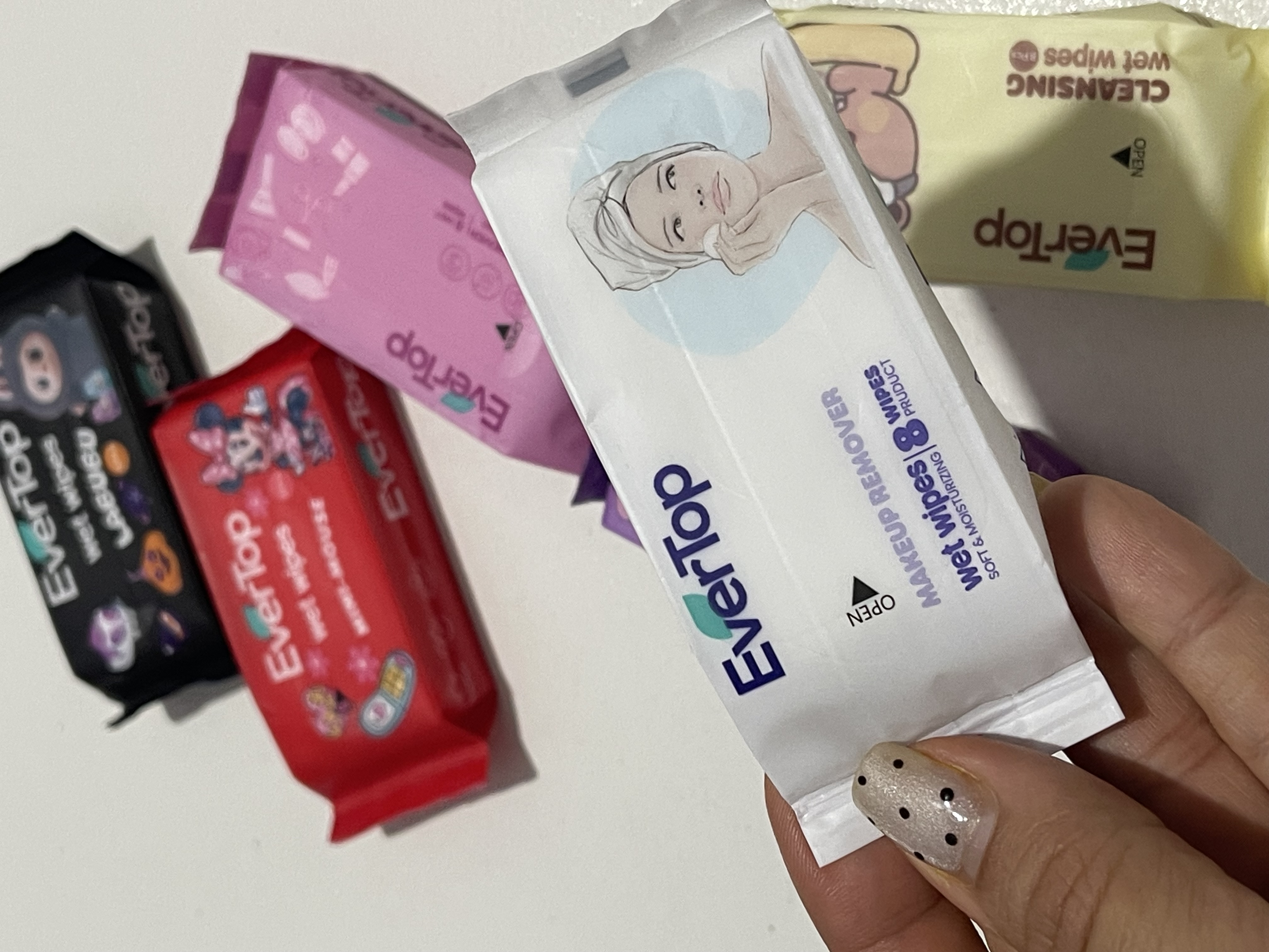 دستمال مرطوب فانتزی مسافرتی 8 عددی  EverTop